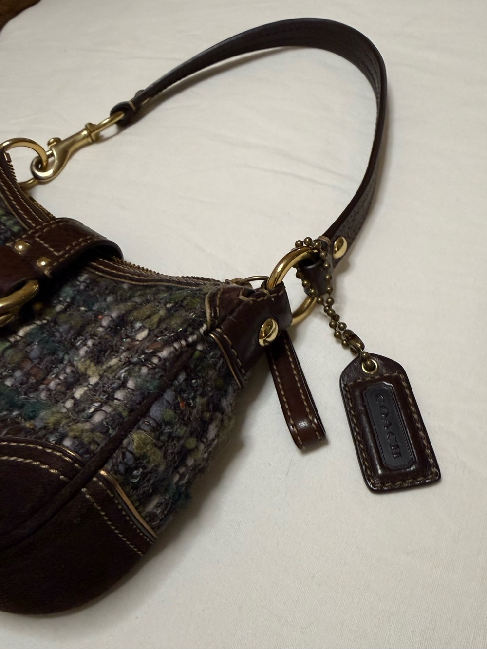 Vintage Coach Tweed Shoulder Bag with Dark Brown Leather Trim - Picture 3 of 8